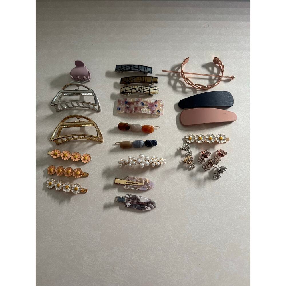 Mixed Lot of Hair Clips